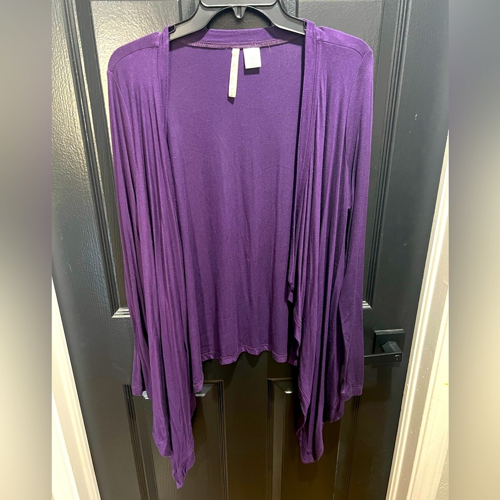 Women’s Cardigan Size M